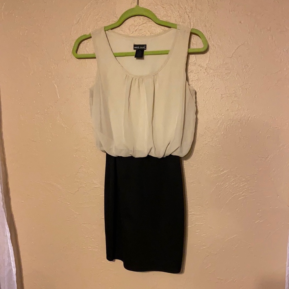 Wetseal dress